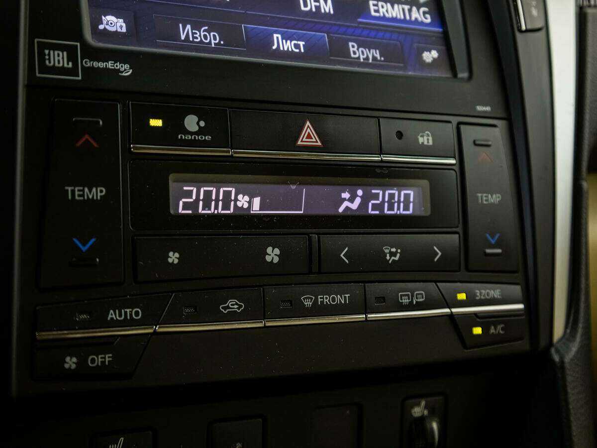 Купить Toyota Camry с пробегом. Фото: #15