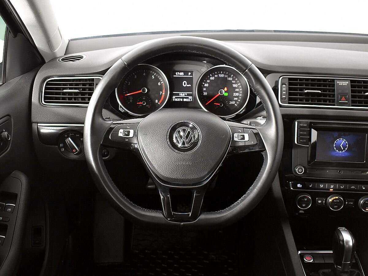 Купить Volkswagen Jetta с пробегом. Фото: #9