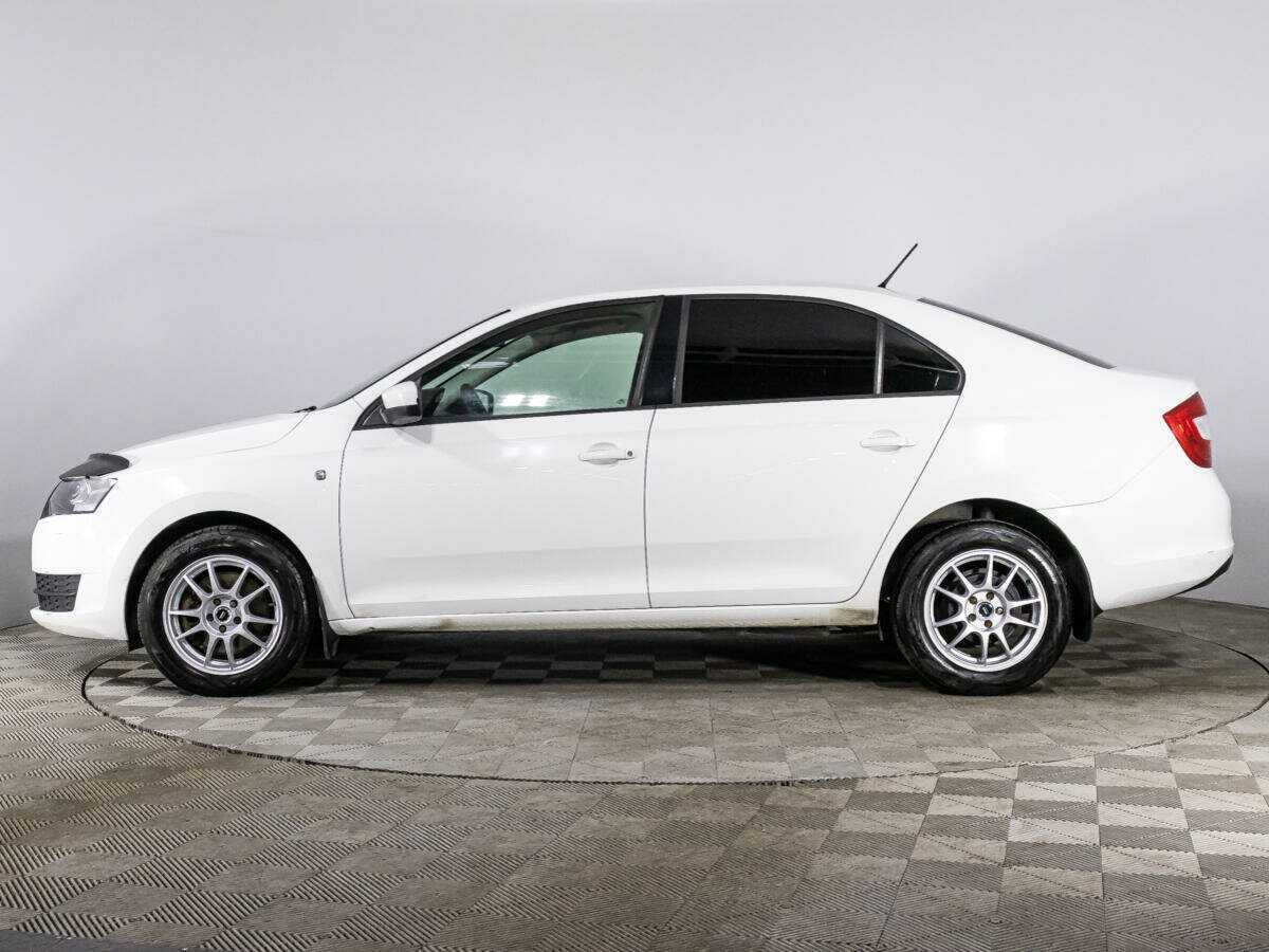 Купить Skoda Rapid с пробегом. Фото: #7