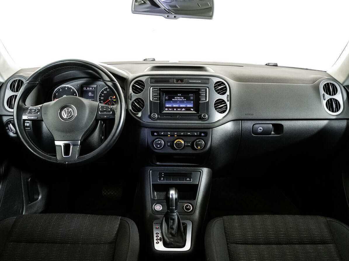 Купить Volkswagen Tiguan с пробегом. Фото: #7