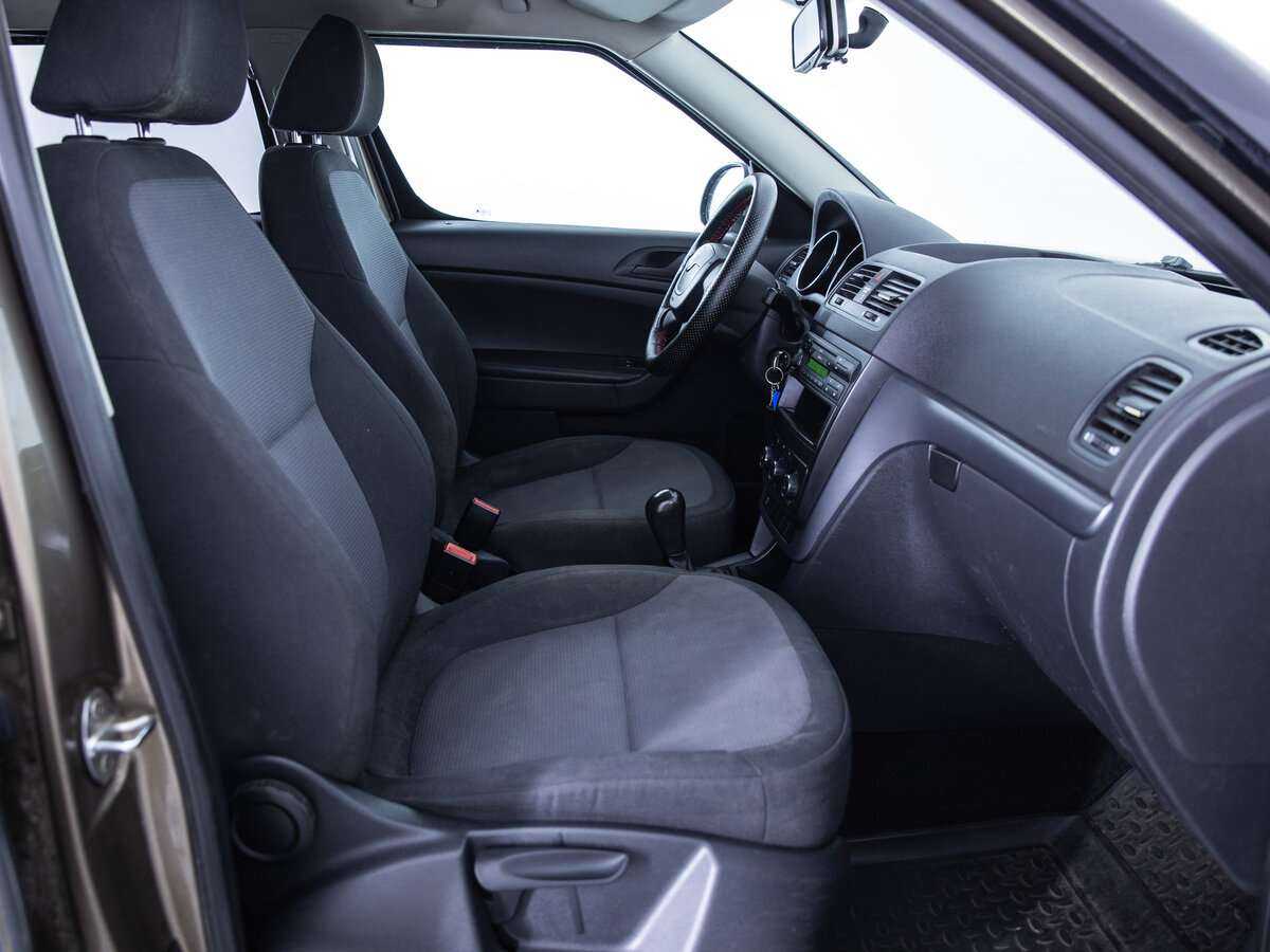 Купить Skoda Yeti с пробегом. Фото: #9