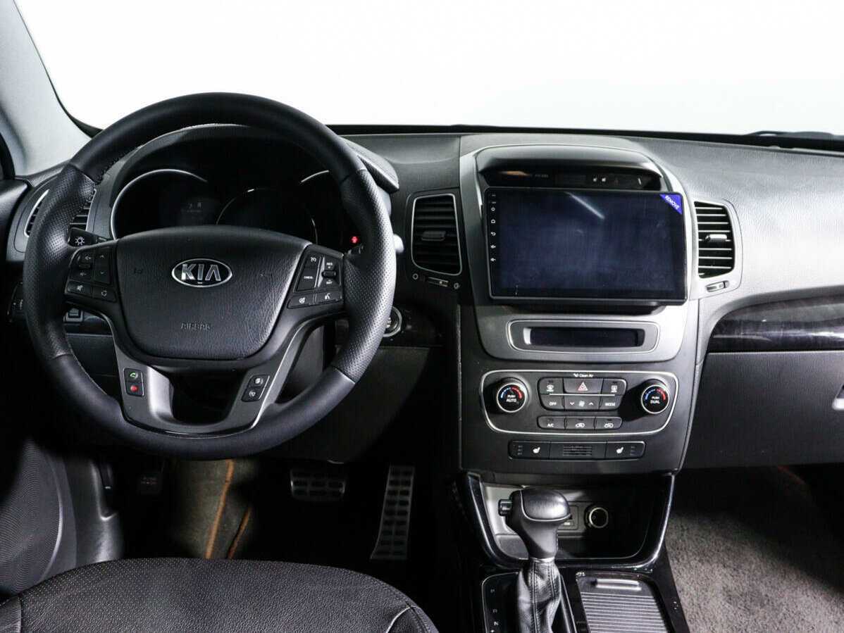 Купить Kia Sorento с пробегом. Фото: #11