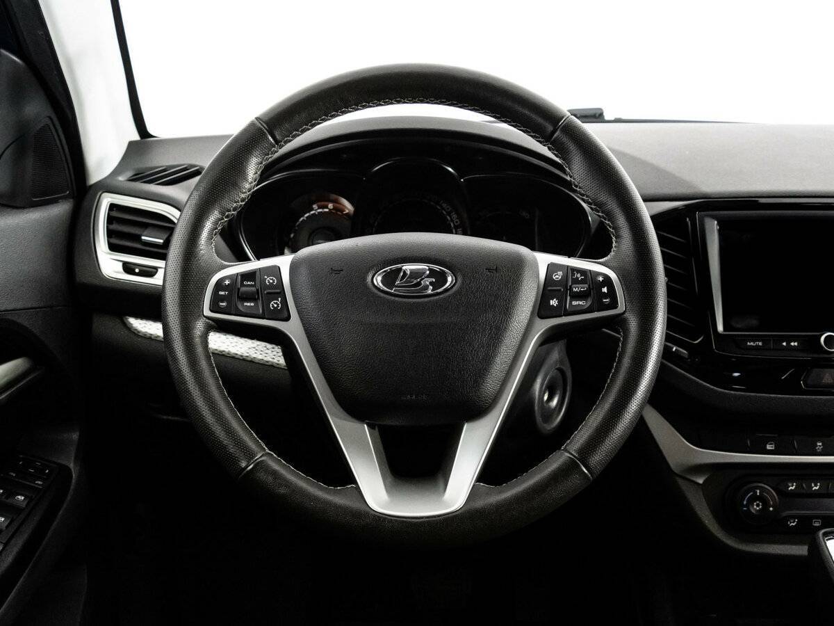 Купить Lada (ВАЗ) Vesta с пробегом. Фото: #11