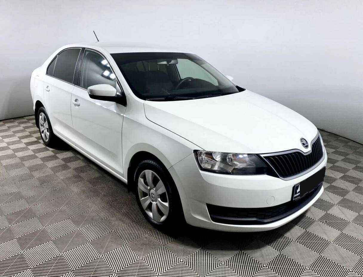 Купить Skoda Rapid с пробегом. Фото: #3