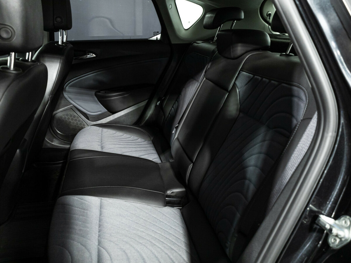 Купить Opel Astra с пробегом. Фото: #4