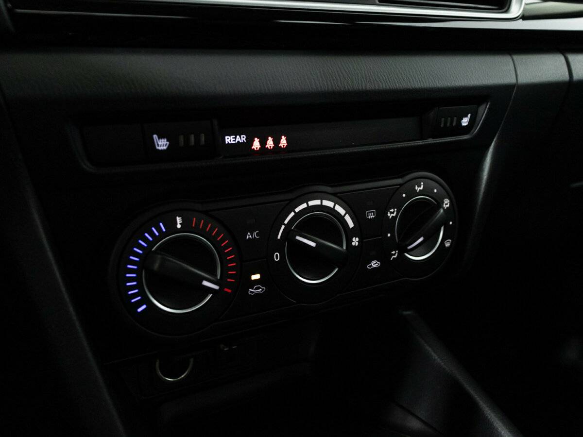 Купить Mazda 3 с пробегом. Фото: #16