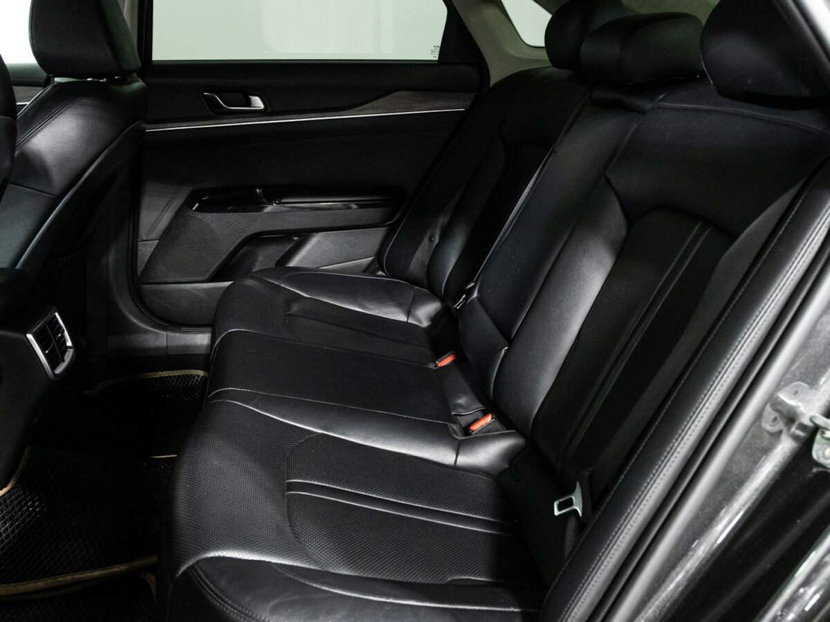 Купить Kia K5 с пробегом. Фото: #9