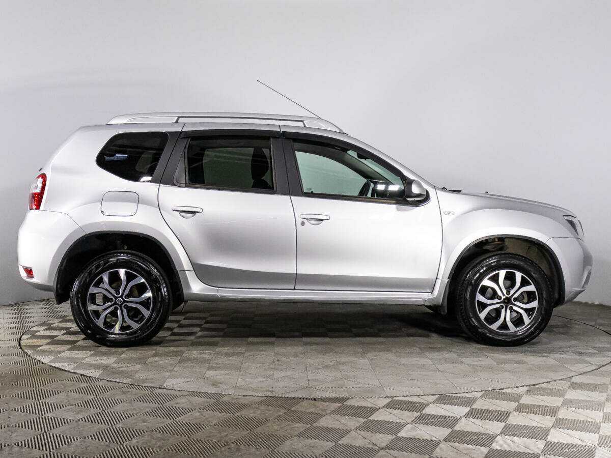 Купить Nissan Terrano с пробегом. Фото: #3