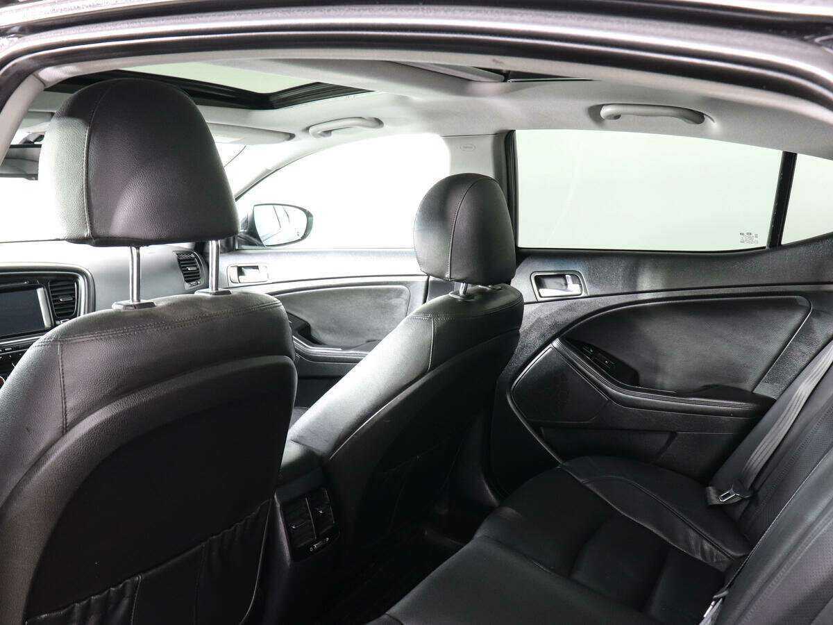 Купить Kia Optima с пробегом. Фото: #10