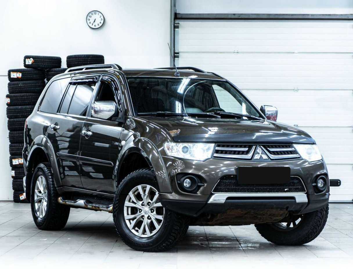 Купить Mitsubishi Pajero Sport с пробегом. Фото: #1