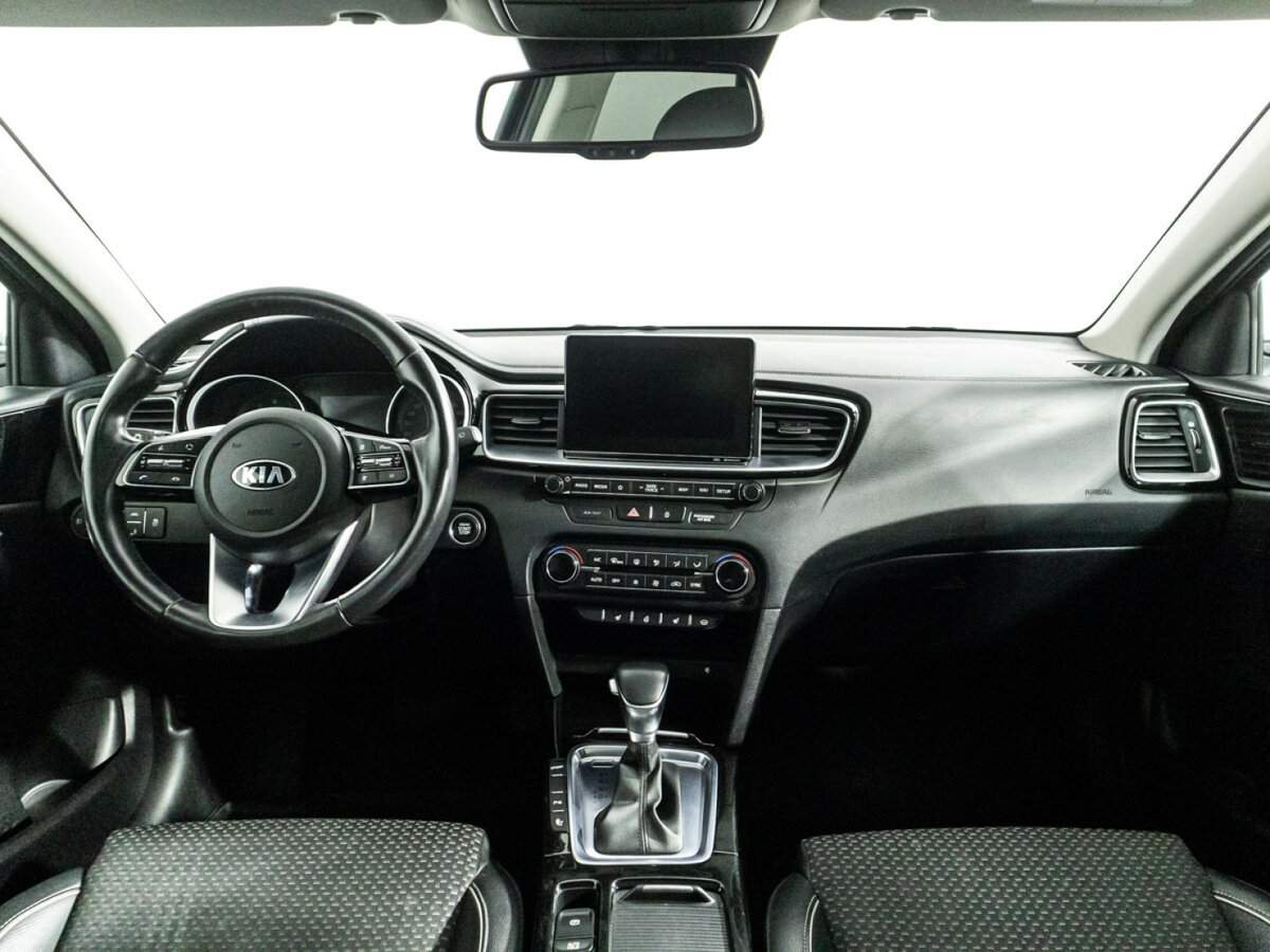Купить Kia Ceed с пробегом. Фото: #12