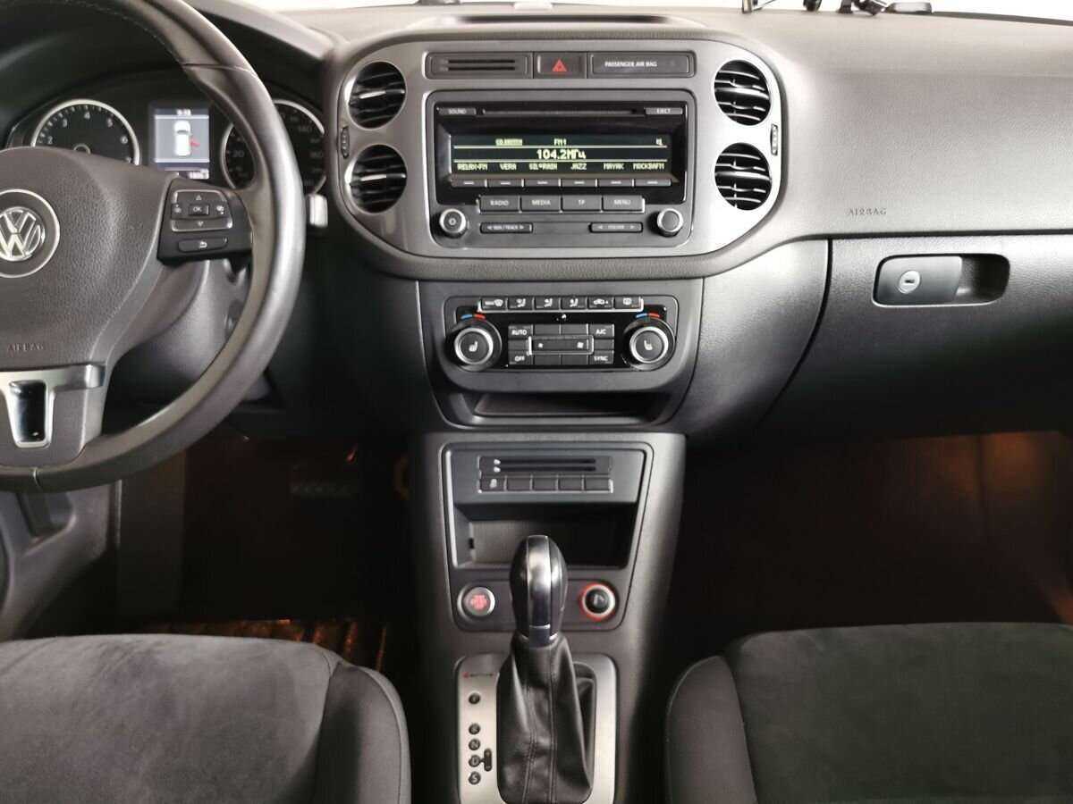 Купить Volkswagen Tiguan с пробегом. Фото: #12