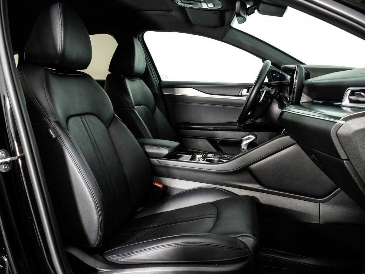 Купить Kia K5 с пробегом. Фото: #24