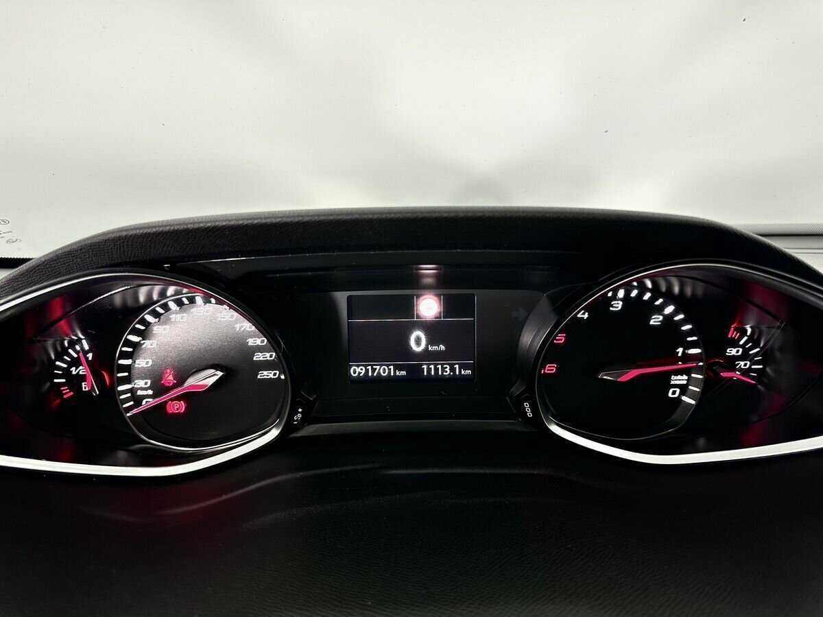 Купить Peugeot 308 с пробегом. Фото: #9