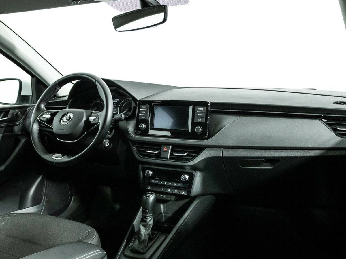 Купить Skoda Rapid с пробегом. Фото: #8