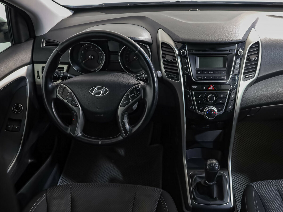 Купить Hyundai i30 с пробегом. Фото: #8