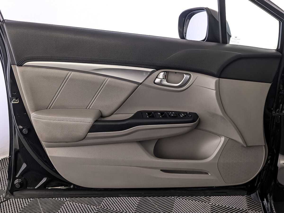 Купить Honda Civic с пробегом. Фото: #17