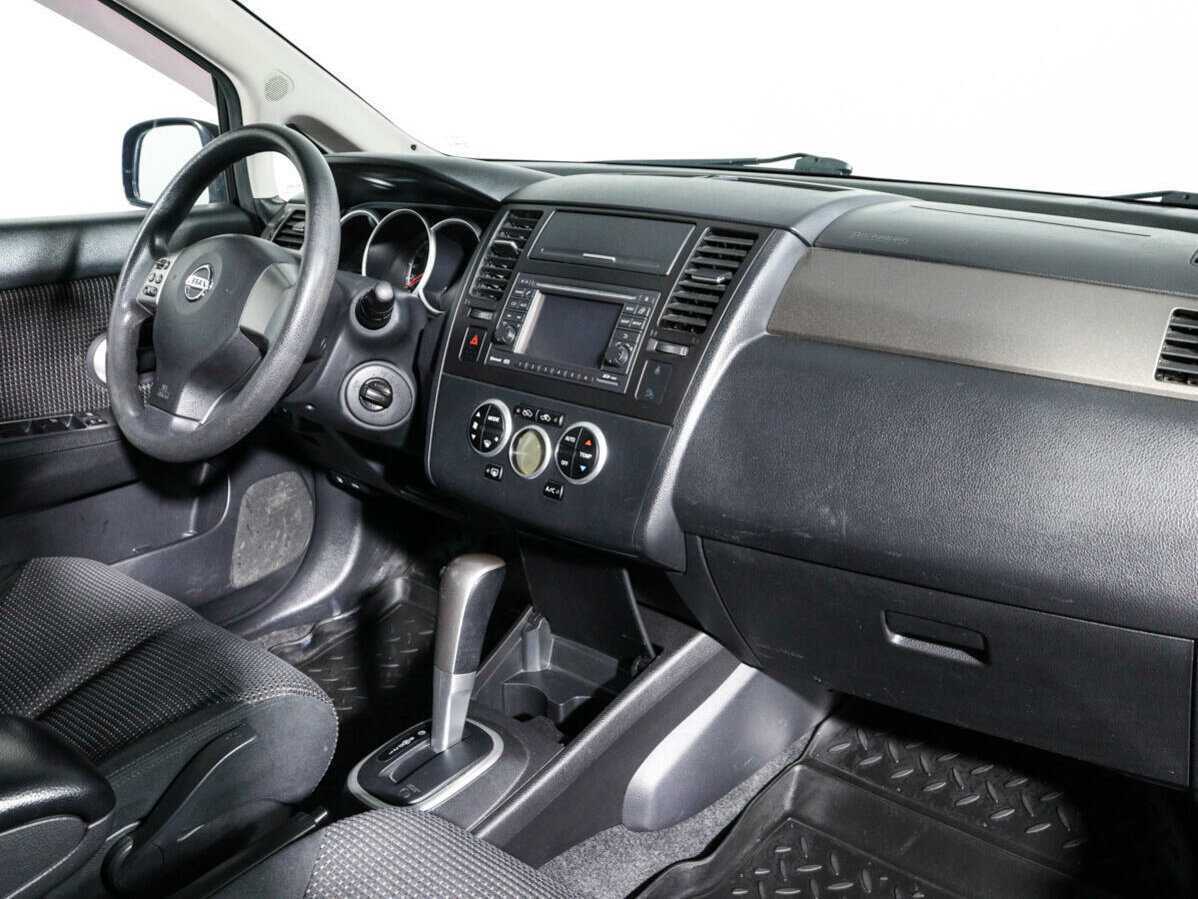 Купить Nissan Tiida с пробегом. Фото: #6