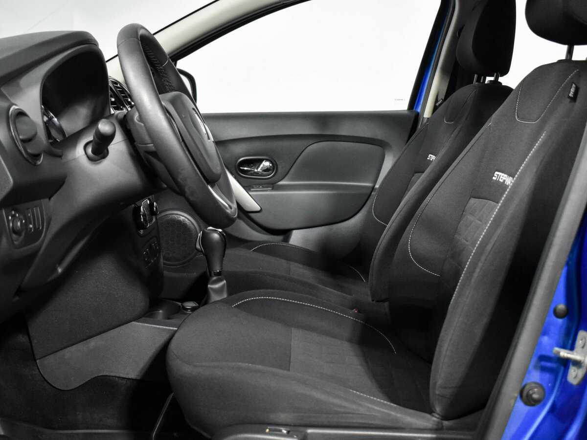 Купить Renault Sandero с пробегом. Фото: #9