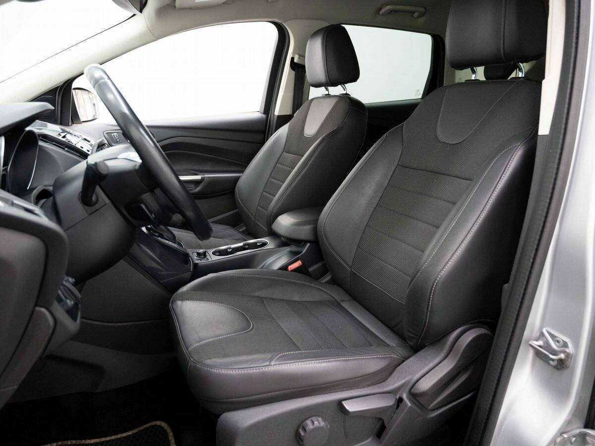 Купить Ford Kuga с пробегом. Фото: #7
