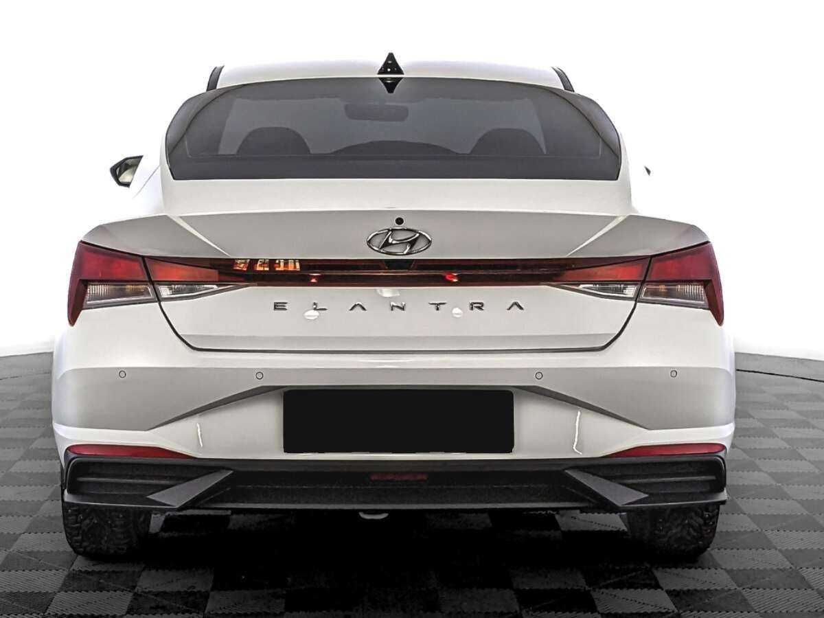 Купить Hyundai Elantra с пробегом. Фото: #5