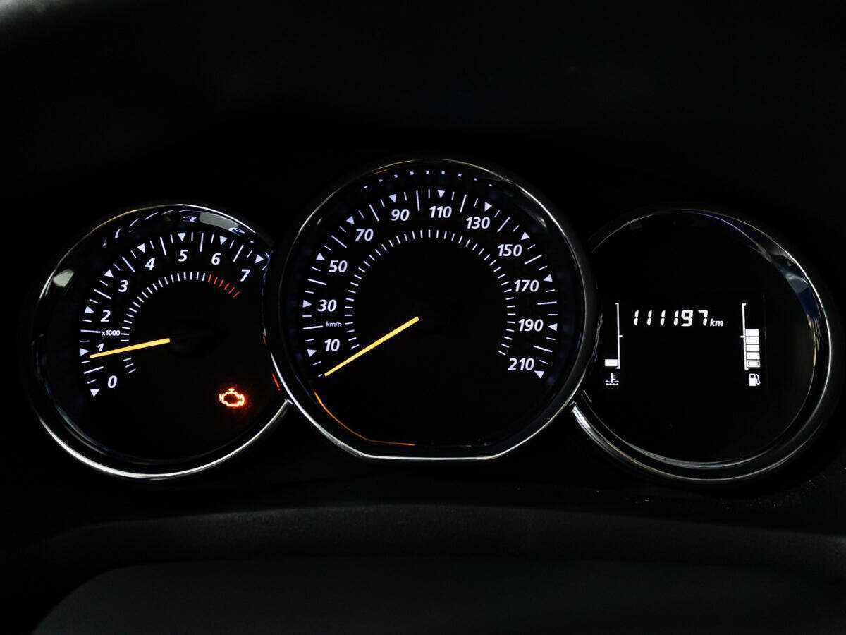 Купить Renault Sandero с пробегом. Фото: #11