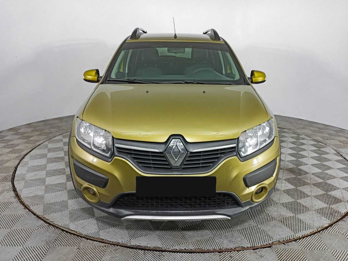 Купить Renault Sandero с пробегом. Фото: #1