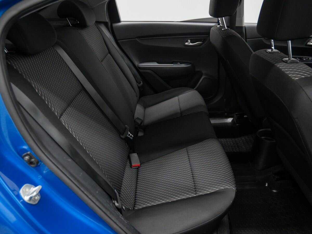 Купить Kia Rio с пробегом. Фото: #8