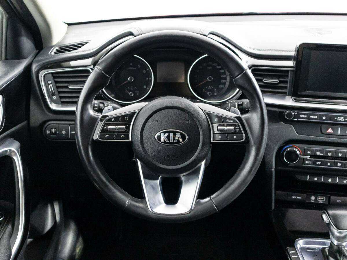Купить Kia Ceed с пробегом. Фото: #20