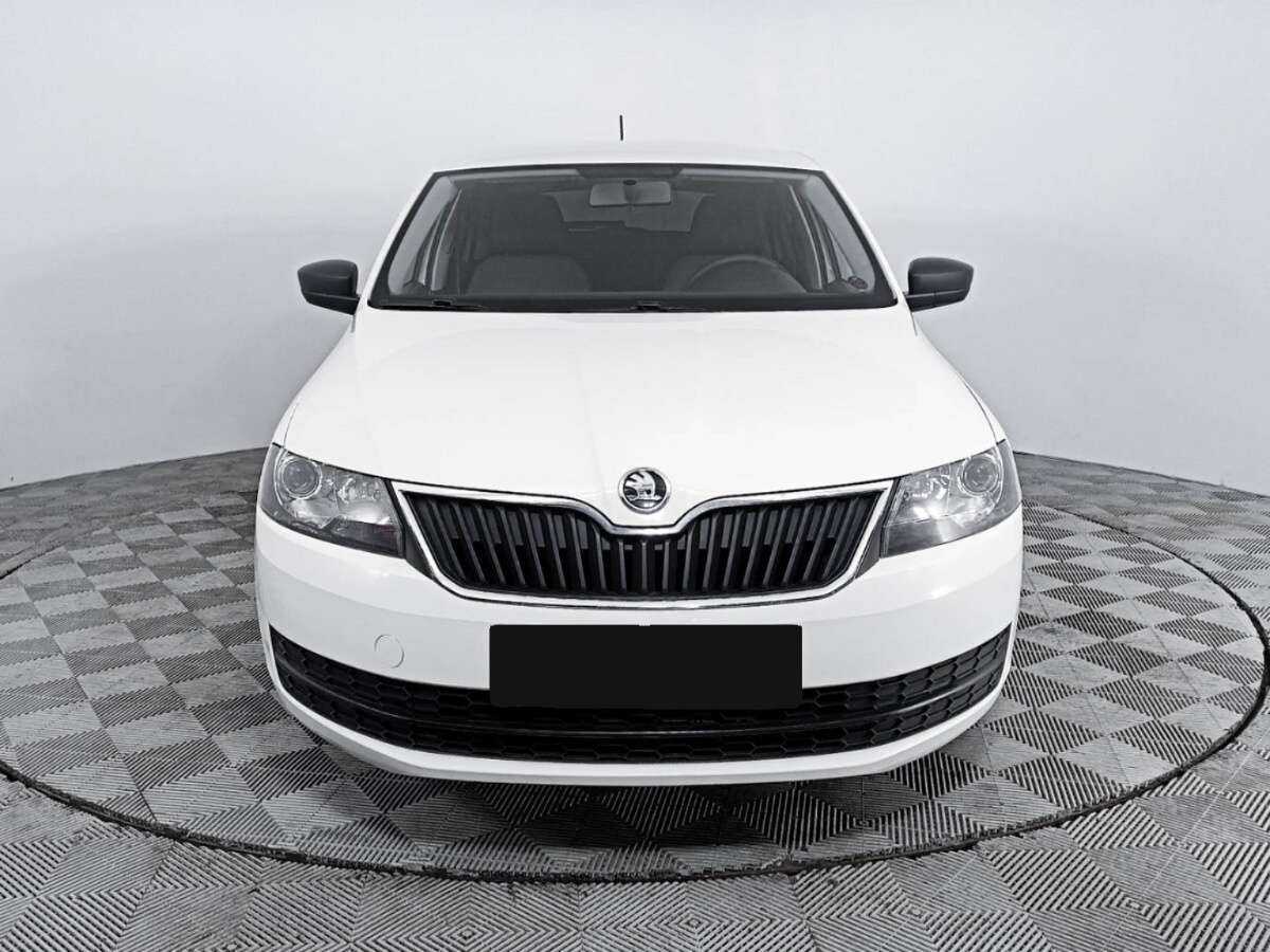Купить Skoda Rapid с пробегом. Фото: #1