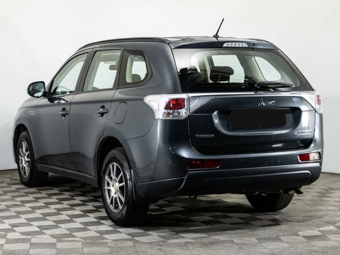 Купить Mitsubishi Outlander с пробегом. Фото: #5