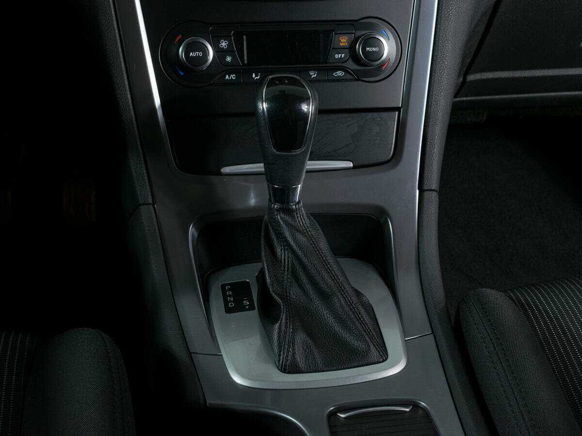 Купить Ford Mondeo с пробегом. Фото: #15