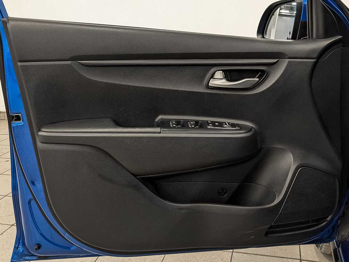 Купить Kia Rio с пробегом. Фото: #18