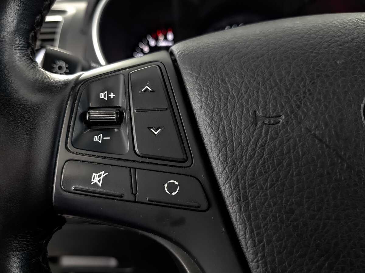 Купить Kia Sorento с пробегом. Фото: #27
