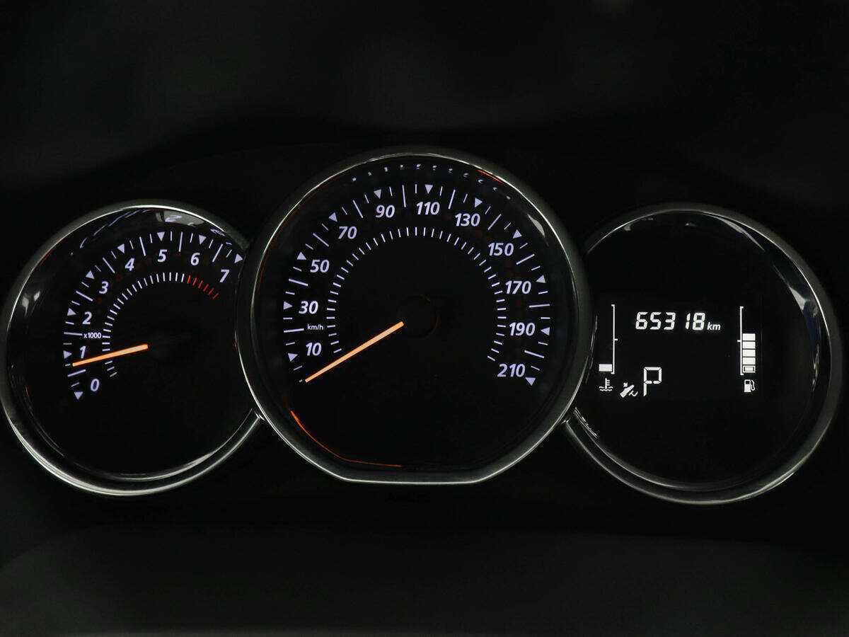 Купить Renault Sandero с пробегом. Фото: #10