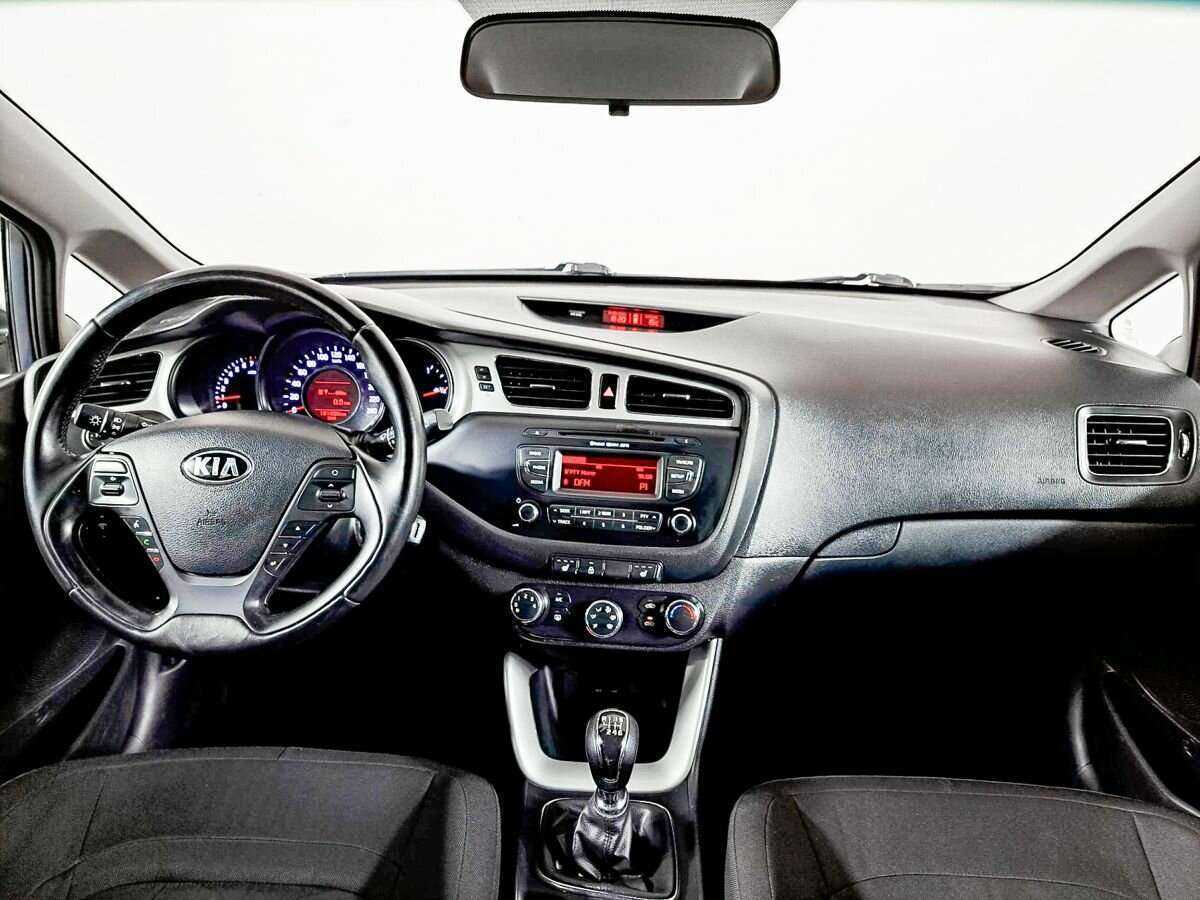 Купить Kia Ceed с пробегом. Фото: #11