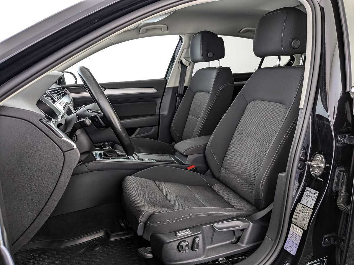 Купить Volkswagen Passat с пробегом. Фото: #15