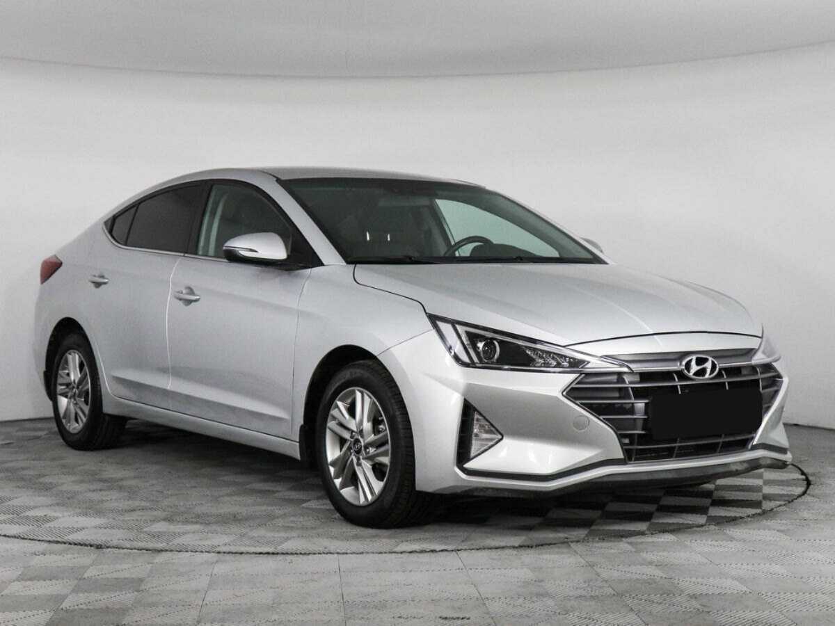Купить Hyundai Elantra с пробегом. Фото: #2
