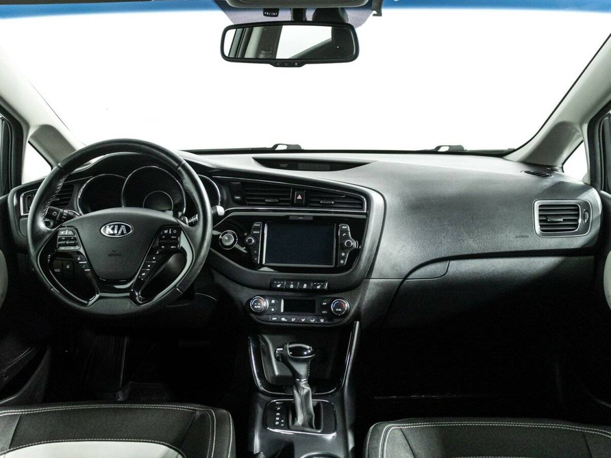 Купить Kia Ceed с пробегом. Фото: #12