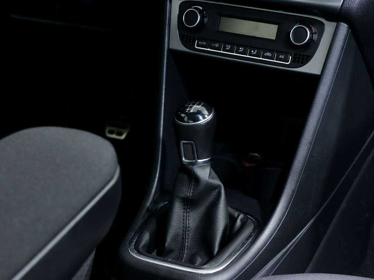 Купить Volkswagen Polo с пробегом. Фото: #12