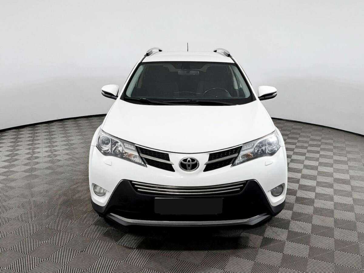 Купить Toyota RAV4 с пробегом. Фото: #1