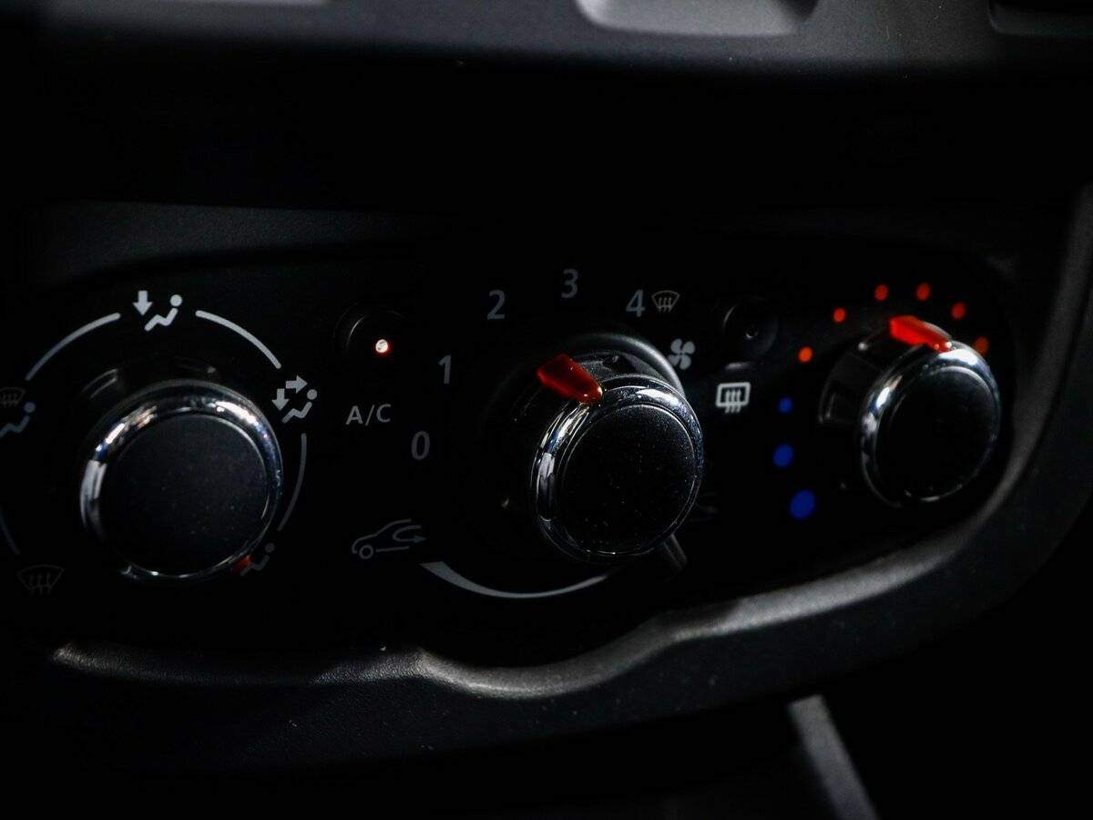 Купить Lada (ВАЗ) Largus с пробегом. Фото: #19