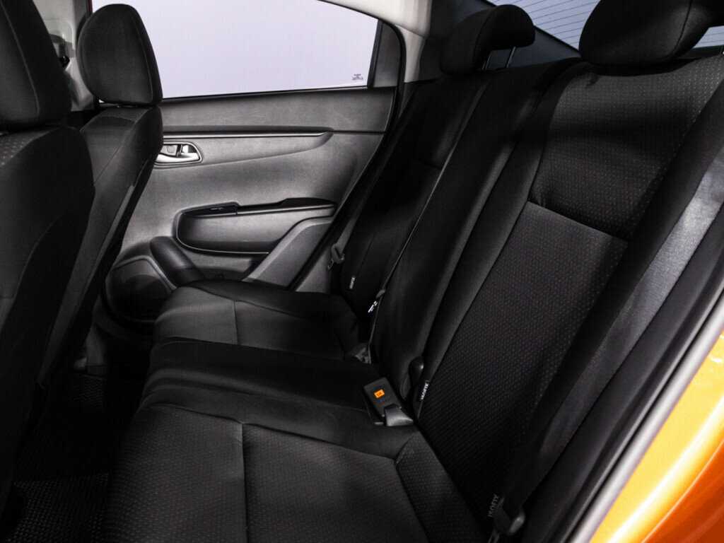 Купить Kia Rio с пробегом. Фото: #9