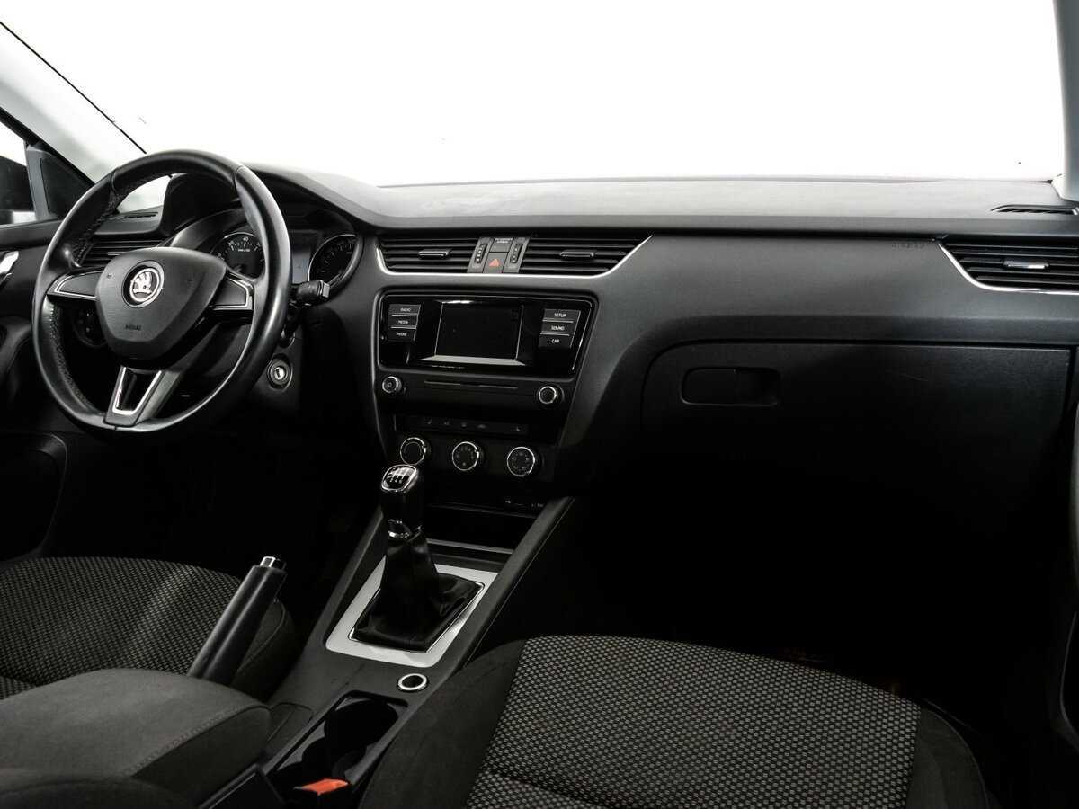 Купить Skoda Octavia с пробегом. Фото: #6