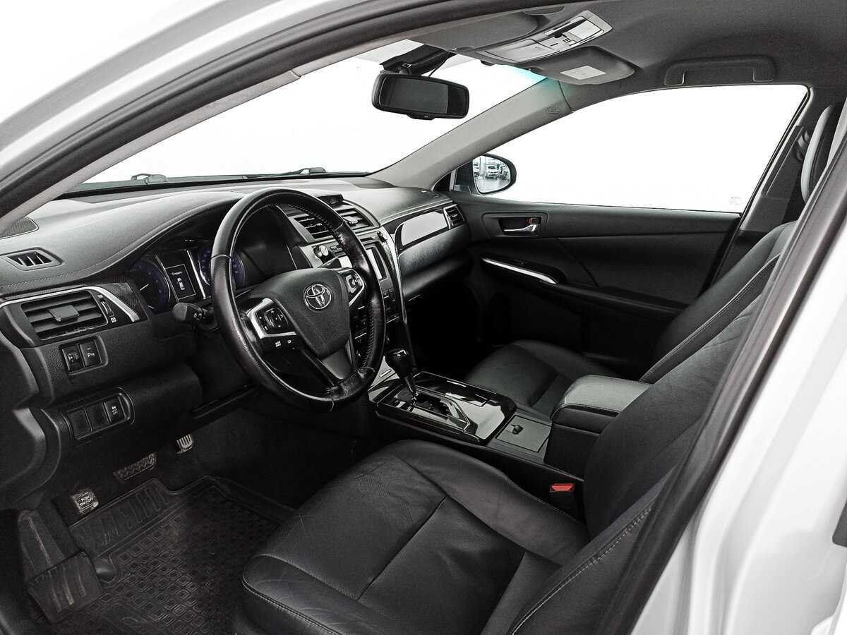 Купить Toyota Camry с пробегом. Фото: #11