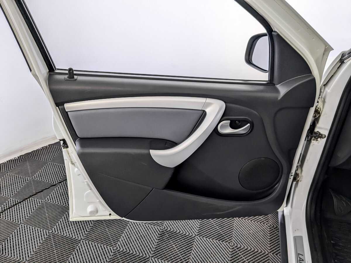 Купить Lada (ВАЗ) Largus с пробегом. Фото: #14