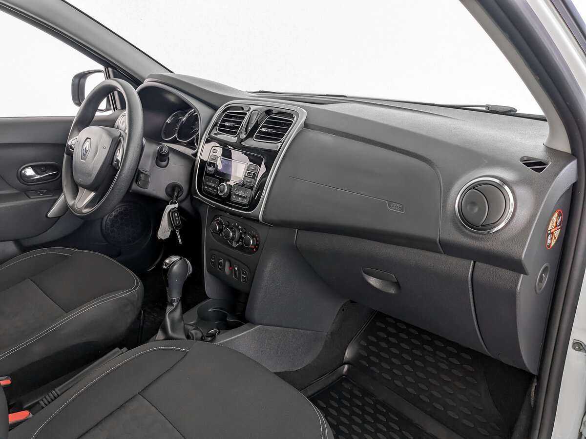 Купить Renault Logan с пробегом. Фото: #8