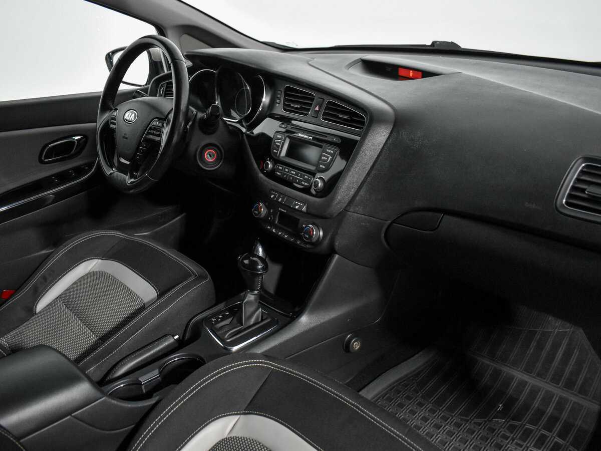 Купить Kia Ceed с пробегом. Фото: #12
