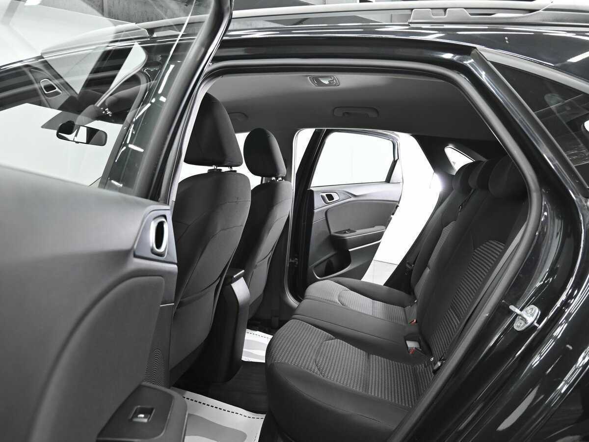 Купить Kia Ceed с пробегом. Фото: #12