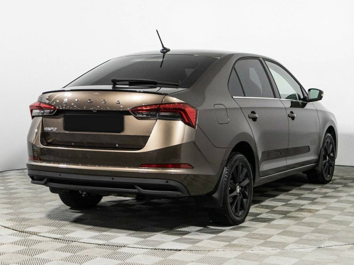Купить Skoda Rapid с пробегом. Фото: #4